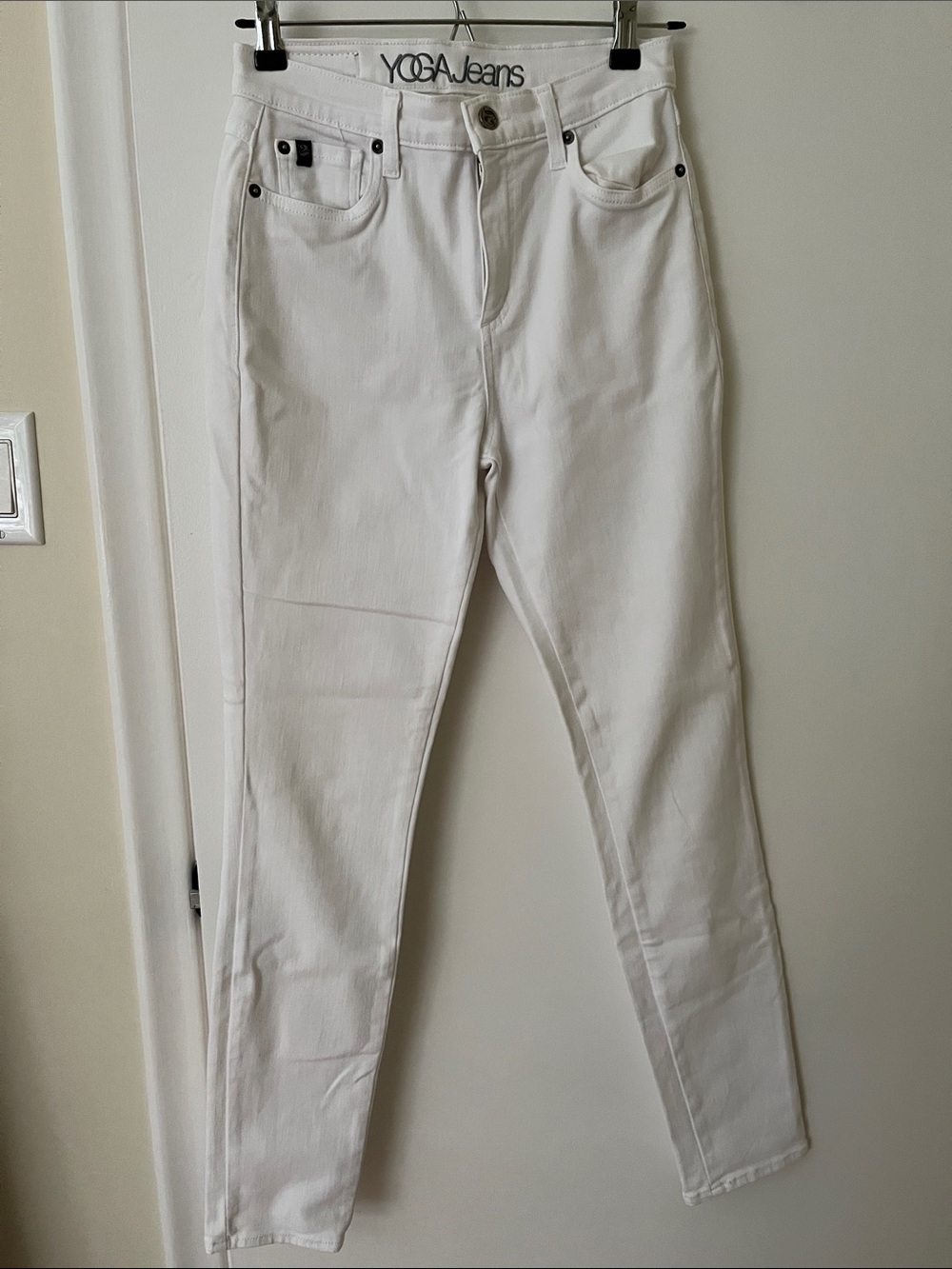 Yoga skinny jeans. Size 27